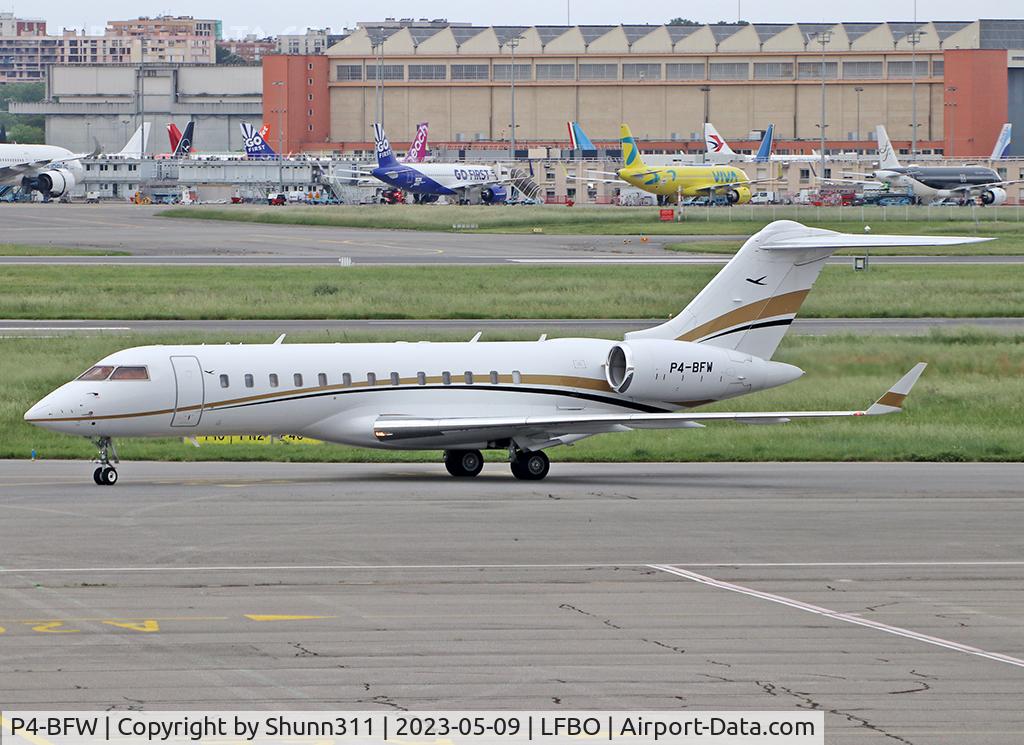 P4-BFW, Bombardier BD-700 1A10 Global Express C/N 9099, Arriving from flight and to be parked at the General Aviation area...