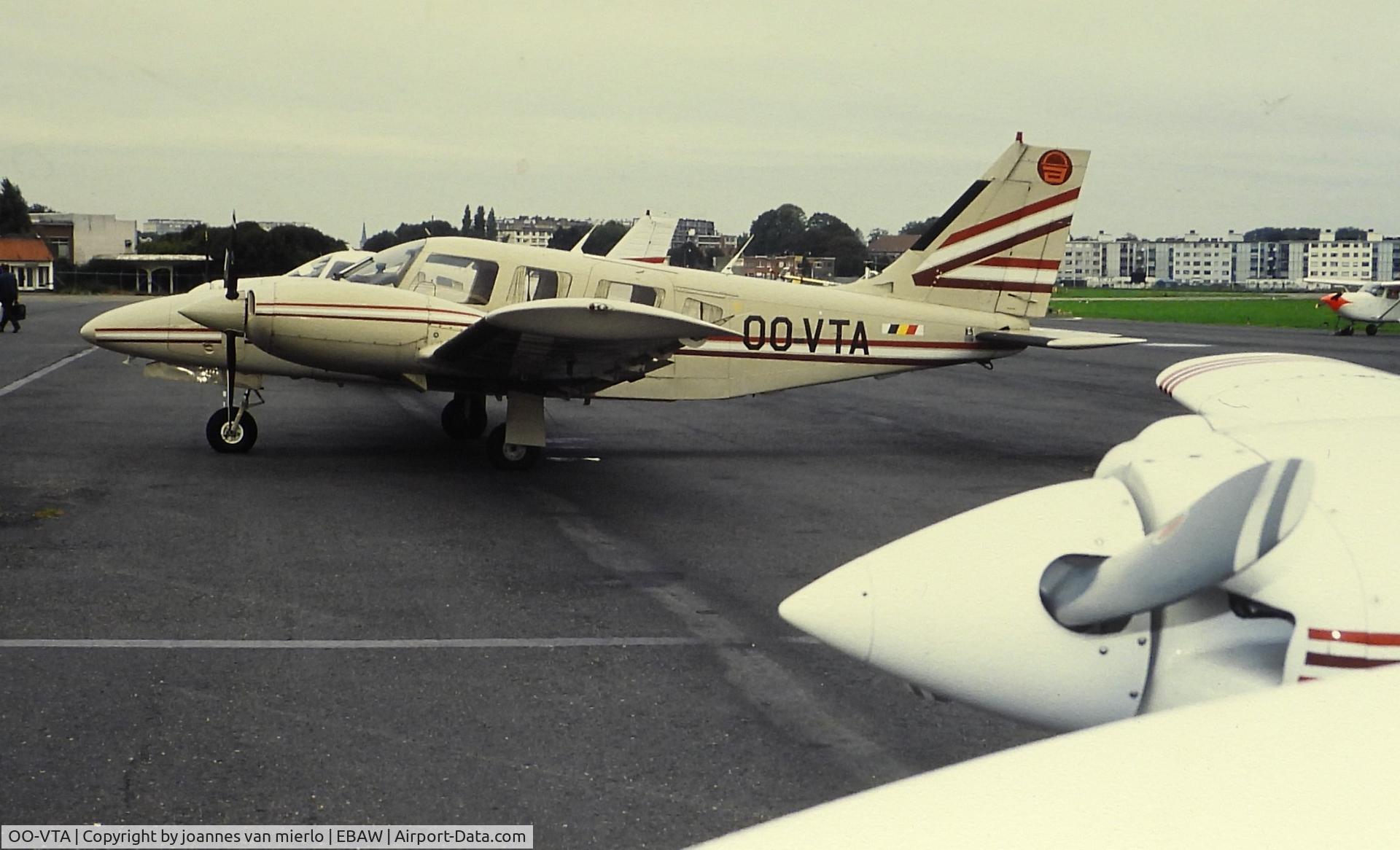 OO-VTA, Piper PA-34-220T C/N 348133049, ex-slide