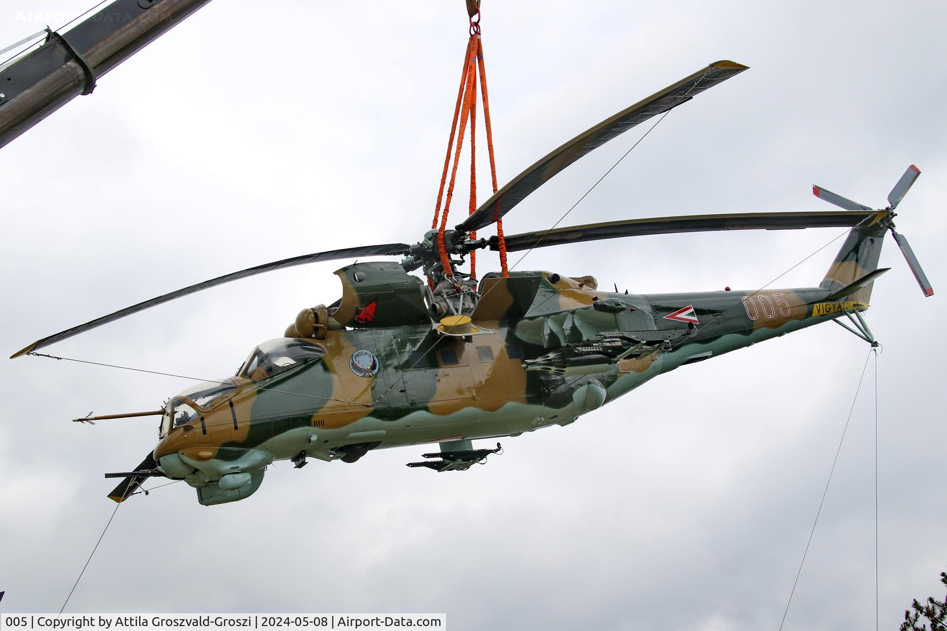 005, 1983 Mil Mi-24D Hind C/N 340275, Displayed as a memorial on the road leading to the former Szentkirályszabadjai Airport. It was given page number 005 in memory of the first Mi-24 combat helicopter to arrive in Hungary. Installation moments.