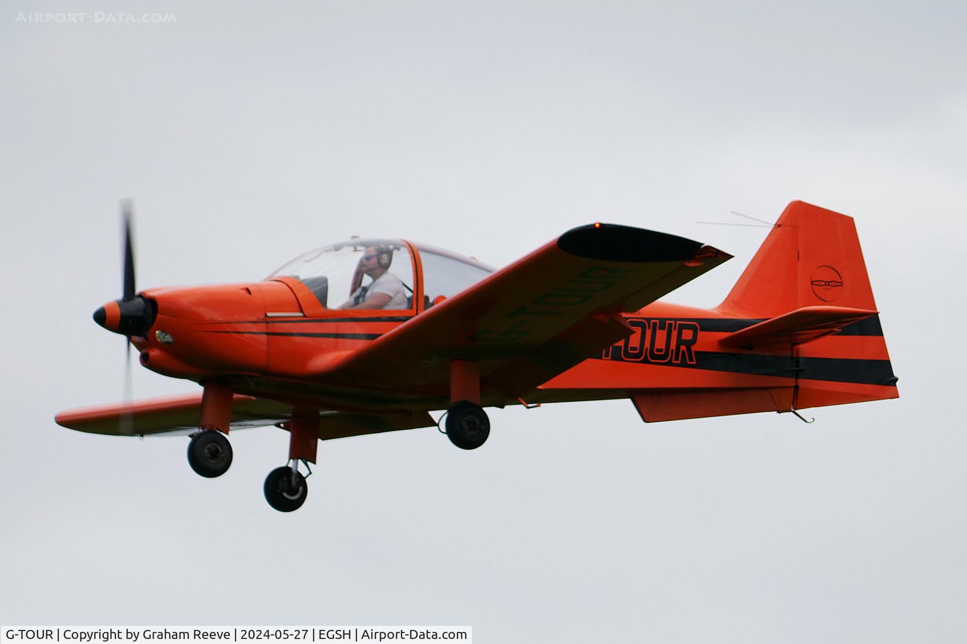 G-TOUR, 1979 Robin R-2112 Alpha C/N 187, Landing at Norwich.