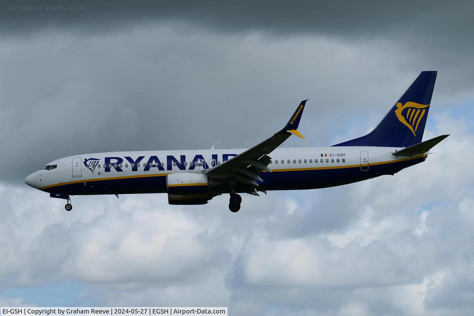 EI-GSH, 2018 Boeing 737-8AS C/N 44846, Landing at Norwich.
