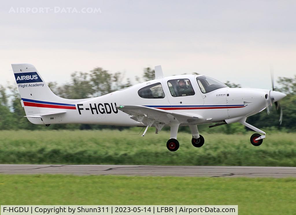 F-HGDU, Cirrus SR20 C/N 2152, Participant of the AirExpo 2023...