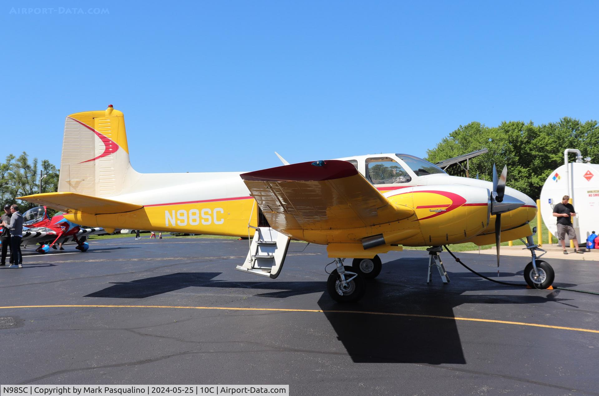 N98SC, 1960 Beech D50C Twin Bonanza C/N DH-276, Beech D50C