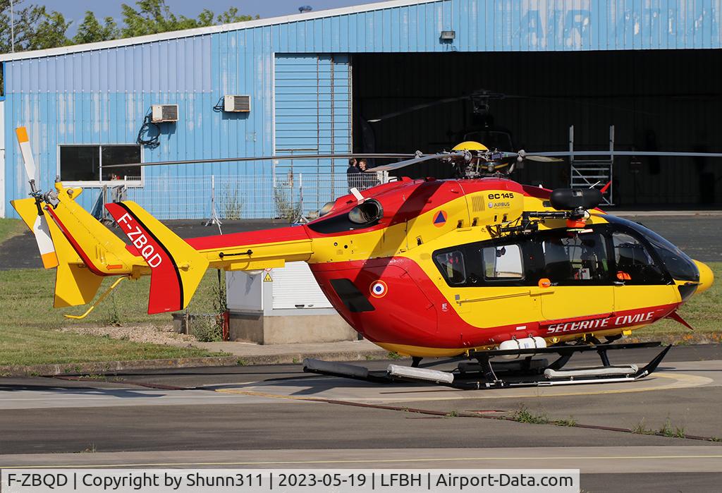 F-ZBQD, 2005 Eurocopter-Kawasaki EC-145 (BK-117C-2) C/N 9060, Waiting a new rescue flight...