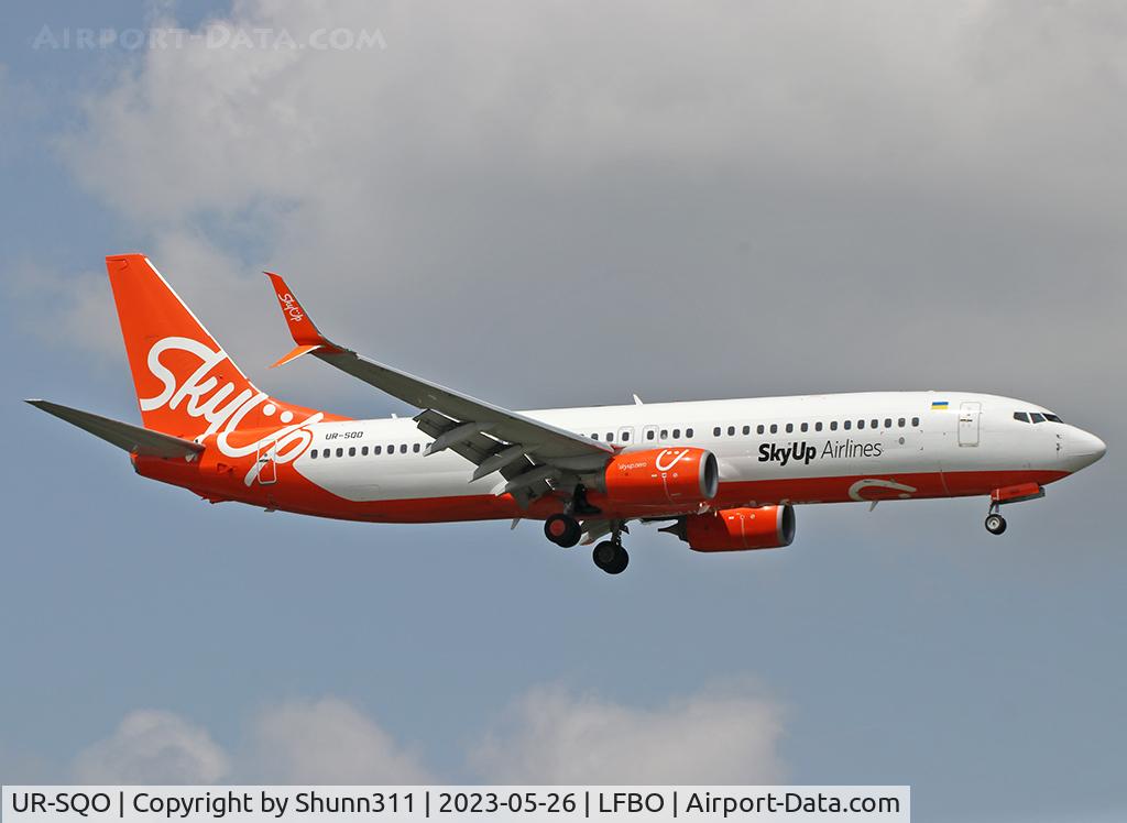 UR-SQO, 2012 Boeing 737-82R C/N 40880, Landing rwy 14R... Used by Tunisair...