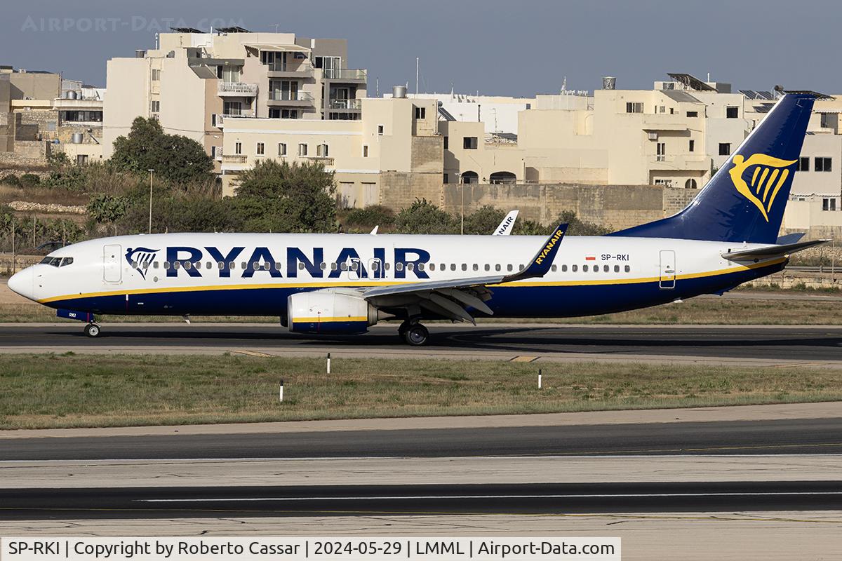 SP-RKI, 2017 Boeing 737-8AS C/N 44783, Charlie