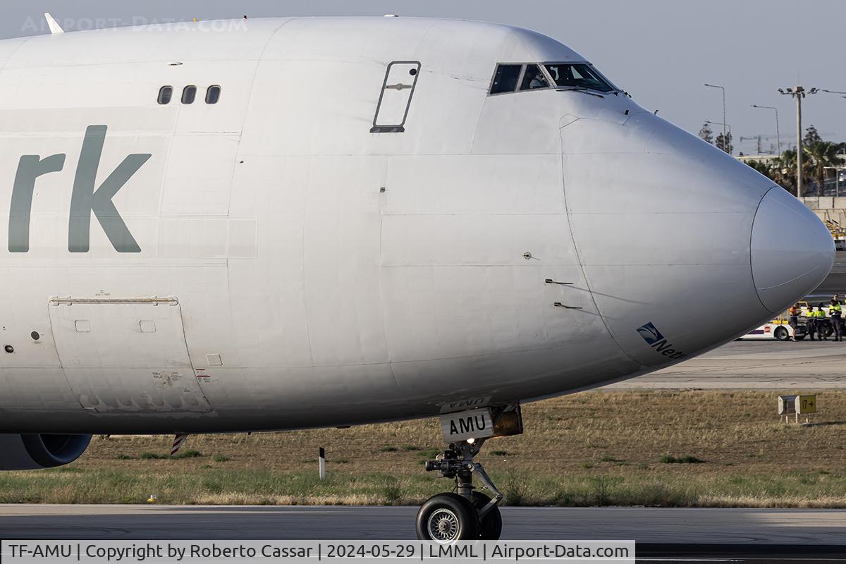 TF-AMU, 1999 Boeing 747-48EF/SCD C/N 27603, Runway 31