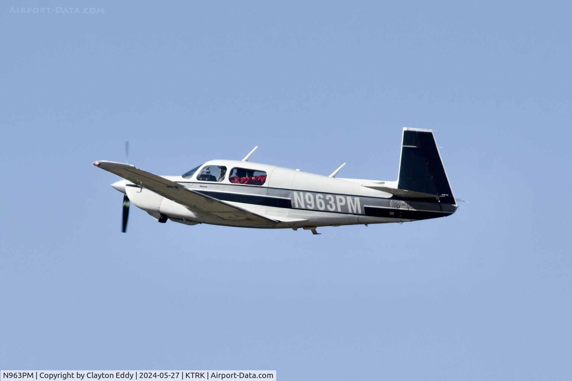 N963PM, 1988 Mooney M20K C/N 25-1158, Truckee Tahoe airport in California 2024.