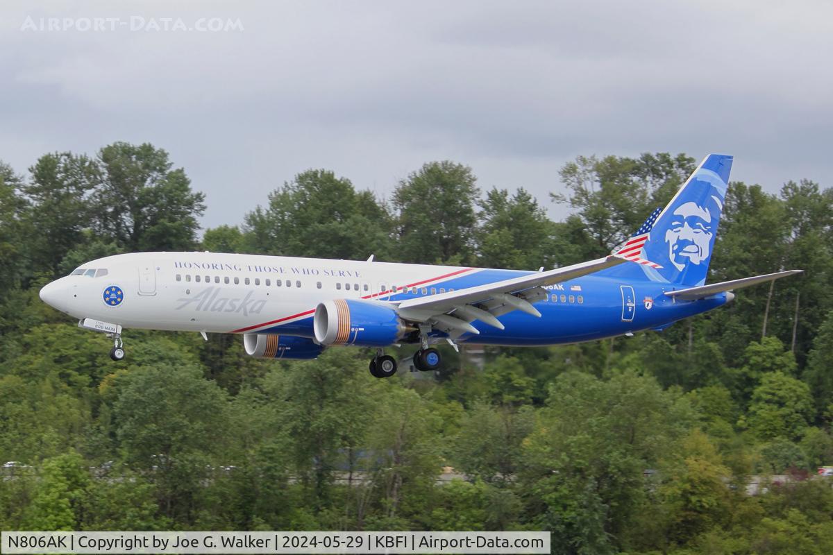 N806AK, 2024 Boeing 737 MAX 8 C/N 67806, New AS MAX8 seen in the 
