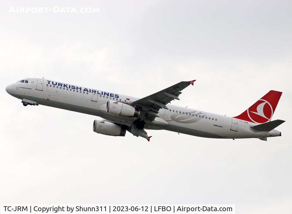 TC-JRM, 2011 Airbus A321-231 C/N 4643, Climbing after take off from rwy 32R