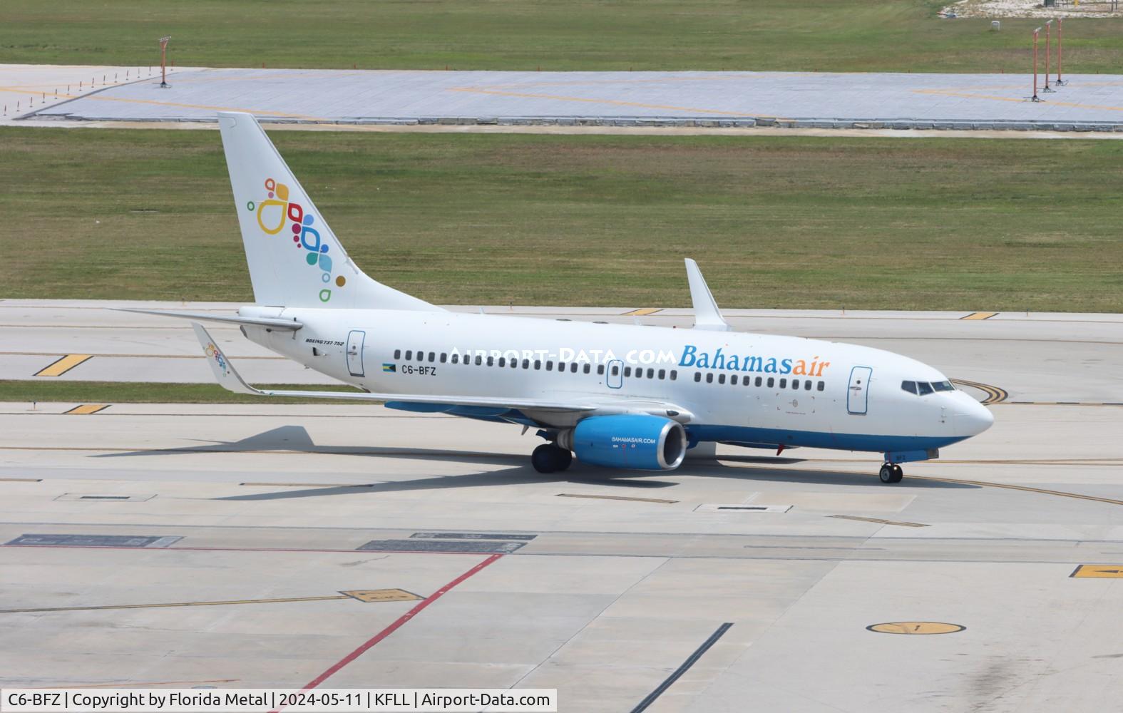 C6-BFZ, 2004 Boeing 737-752 C/N 30038, BHS 737 zx NAS,MYNN-FLL