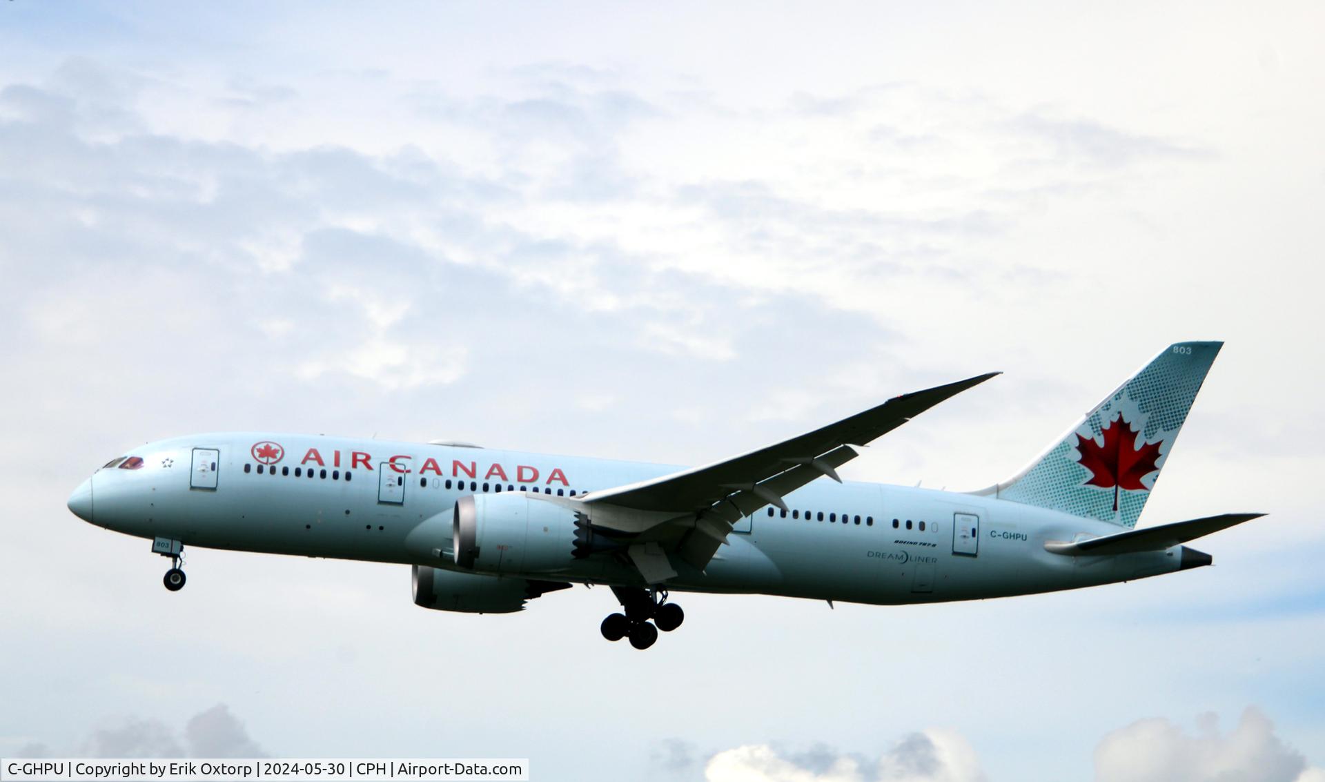C-GHPU, 2014 Boeing 787-8 Dreamliner C/N 35259, C-GHPU landing rw 22L