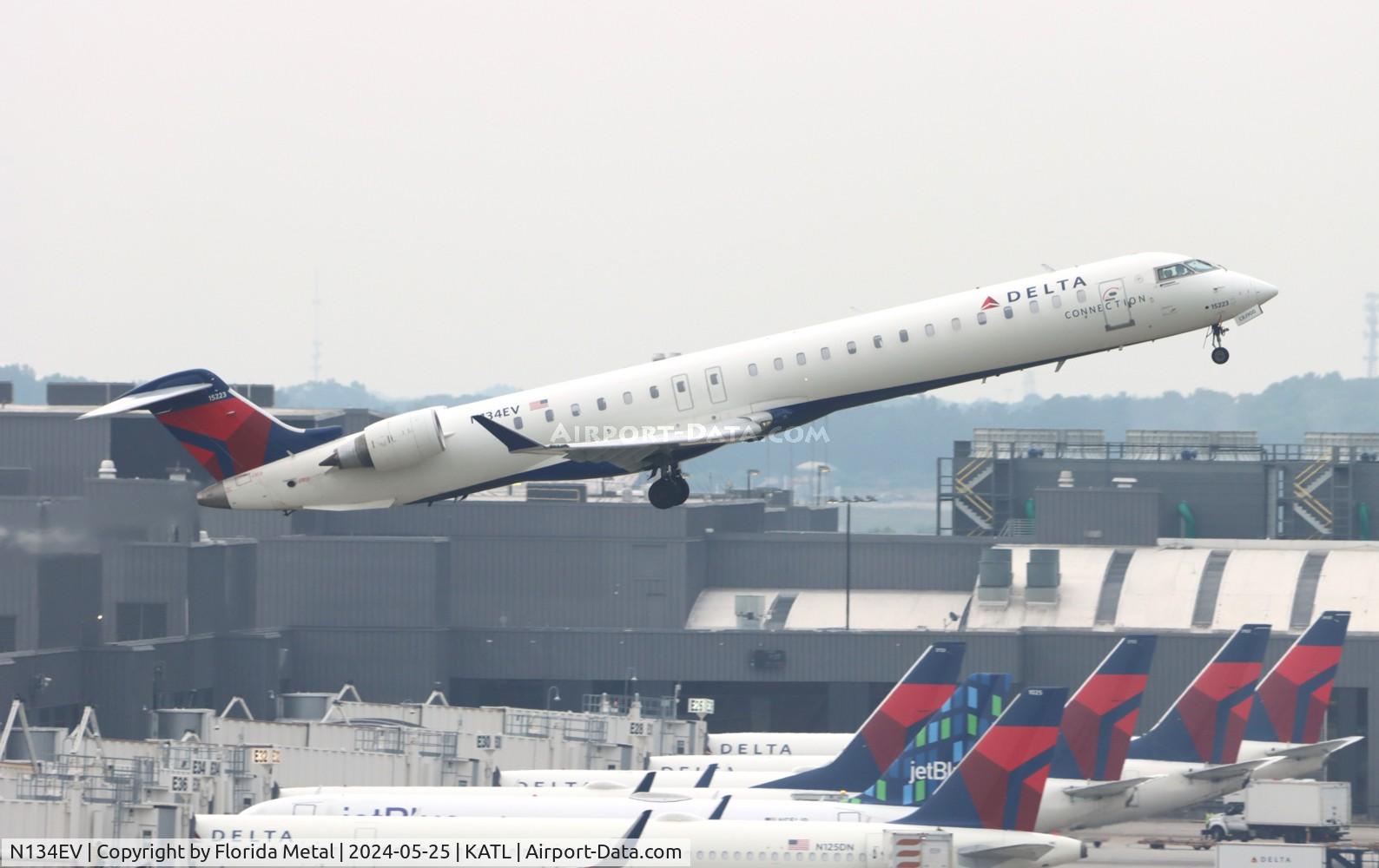 N134EV, 2009 Bombardier CRJ-900ER (CL-600-2D24) C/N 15223, EDV/DAL CRJ9 zx ATL-XNA