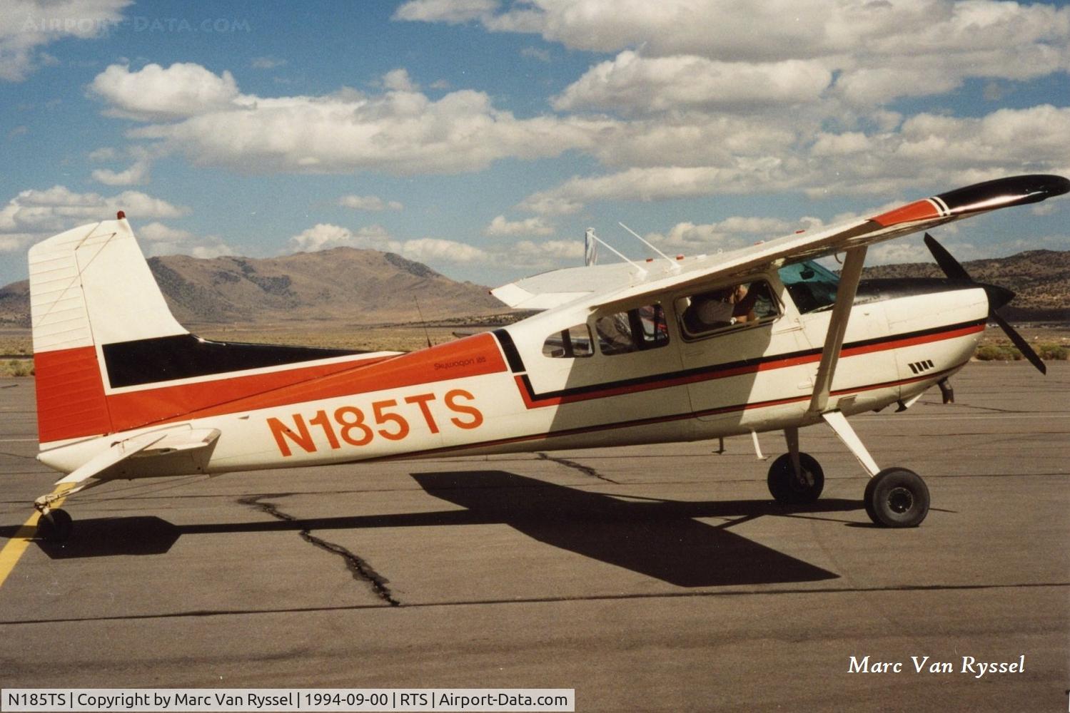 N185TS, 1981 Cessna A185F Skywagon 185 C/N 18504245, N185TS at Reno Stead in Sept. 1994.