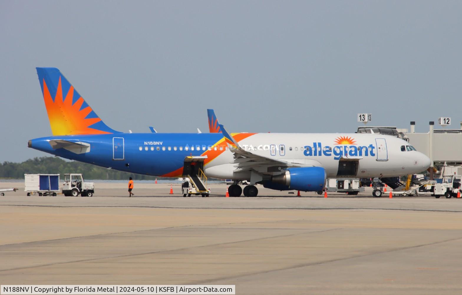 N188NV, 2013 Airbus A320-214 C/N 5669, AAY A320 zx SFB-TOL