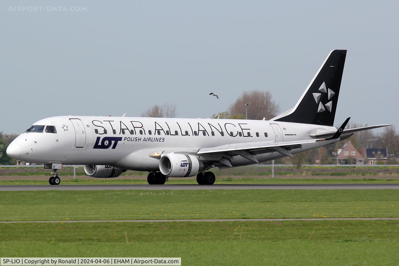 SP-LIO, 2010 Embraer 175LR (ERJ-170-200LR) C/N 17000321, at spl