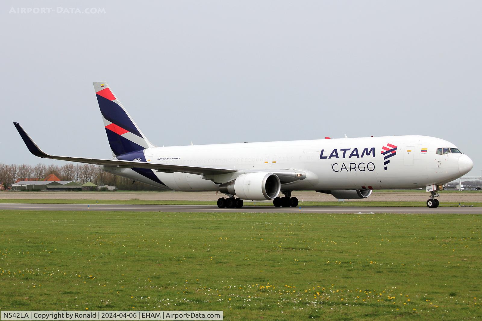 N542LA, 2006 Boeing 767-316ER(BCF) C/N 34629, at spl