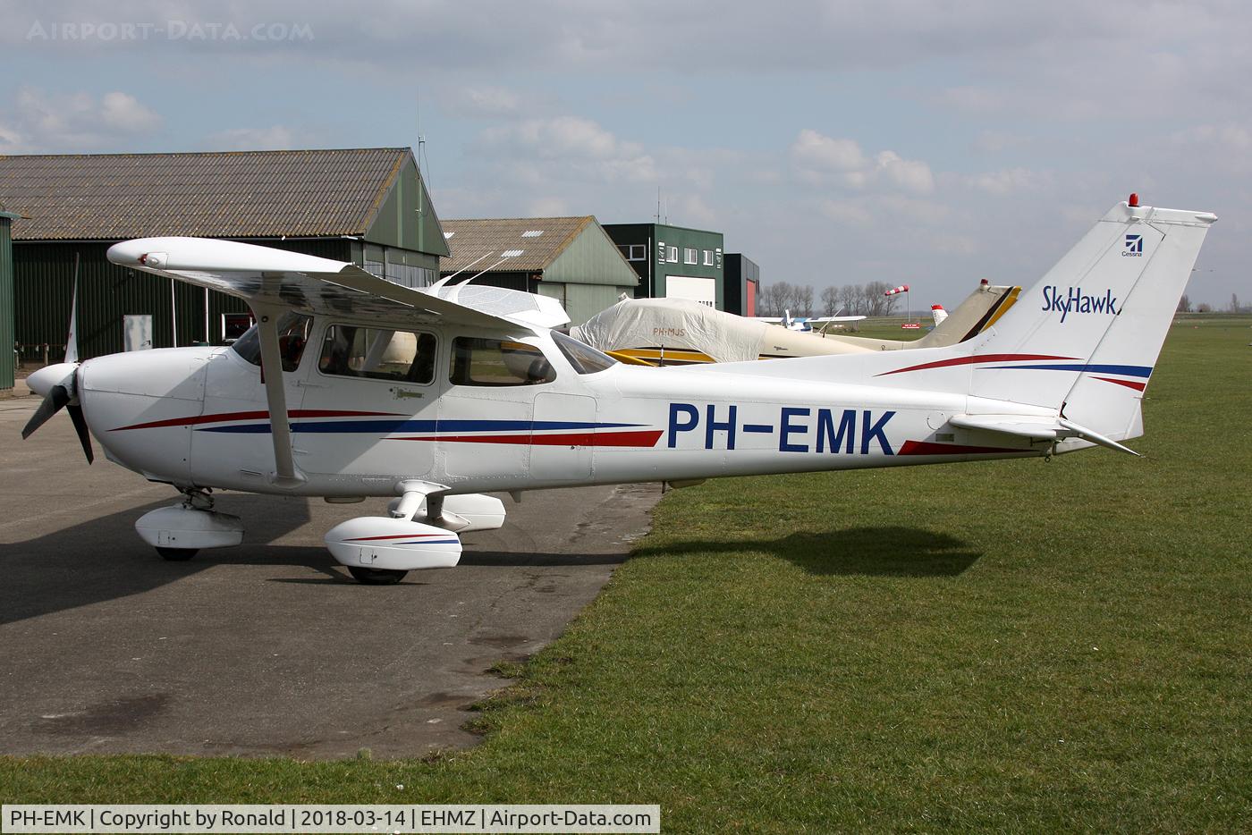 PH-EMK, 2003 Cessna 172R SkyHawk C/N 17281163, at ehmz