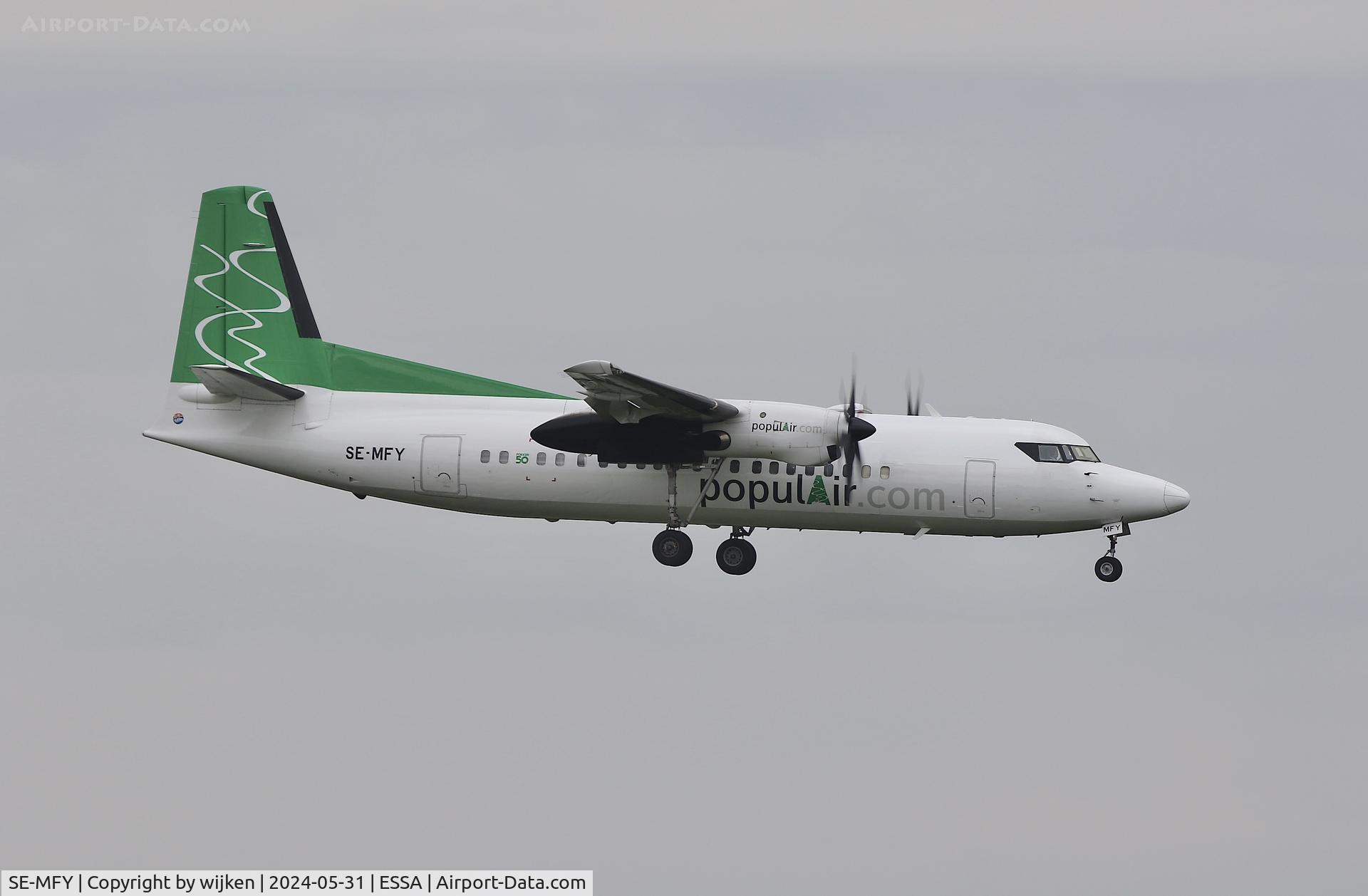 SE-MFY, 1987 Fokker 50 C/N 20109, Rwy 01L