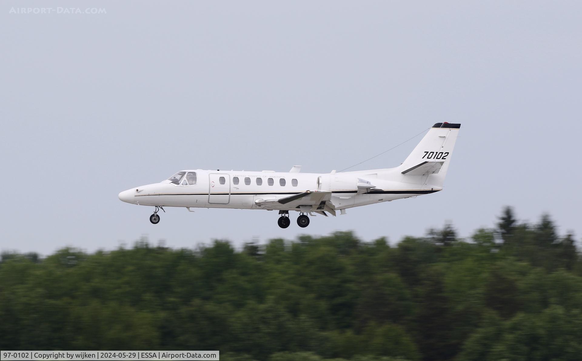 97-0102, 1997 Cessna UC-35A Citation Ultra C/N 560-0456, Rwy 26