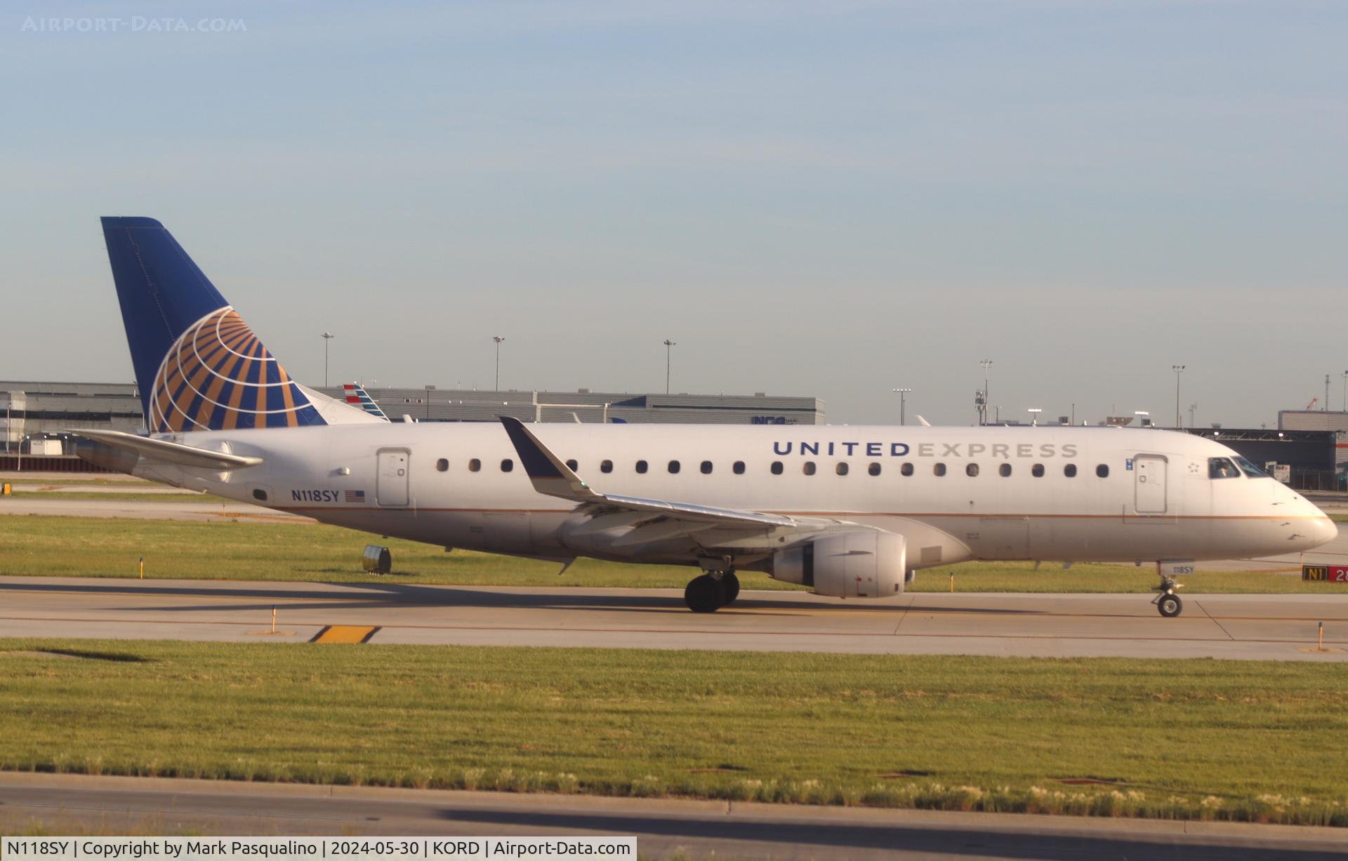 N118SY, 2014 Embraer 175LR (ERJ-170-200LR) C/N 17000420, ERJ-170-200LR