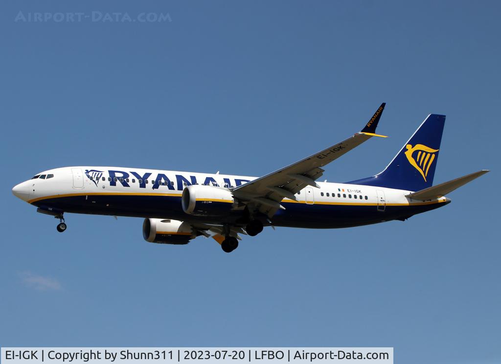 EI-IGK, 2023 Boeing 737-8-200 MAX C/N 67075, Landing rwy 32L
