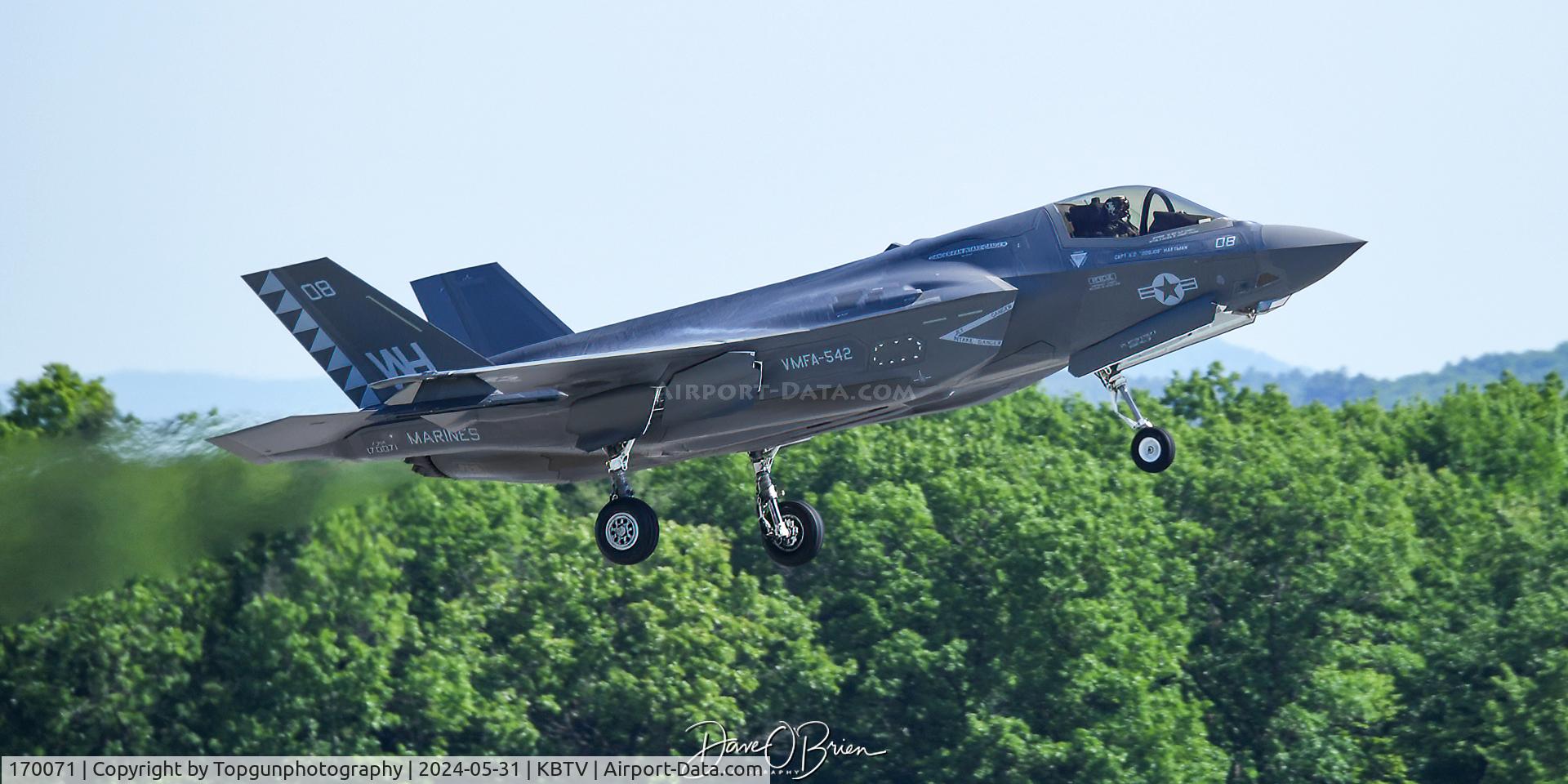 170071, 2023 Lockheed Martin F-35B C/N BF-158, TIGER21 Launching off out of Burlington VT