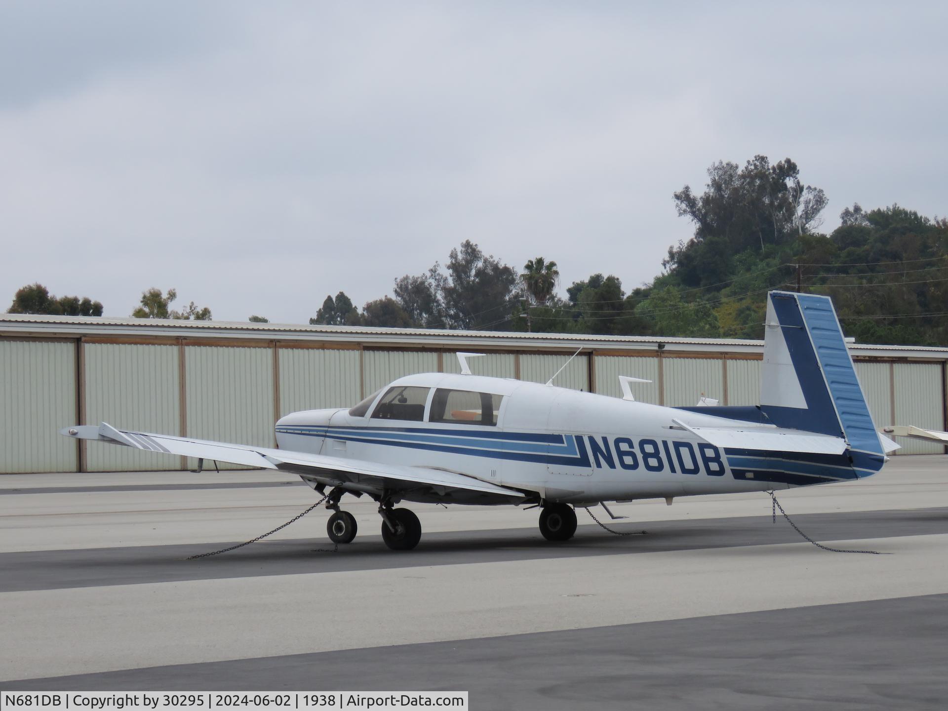 N681DB, 1977 Mooney M20J 201 C/N 24-0126, Parked
