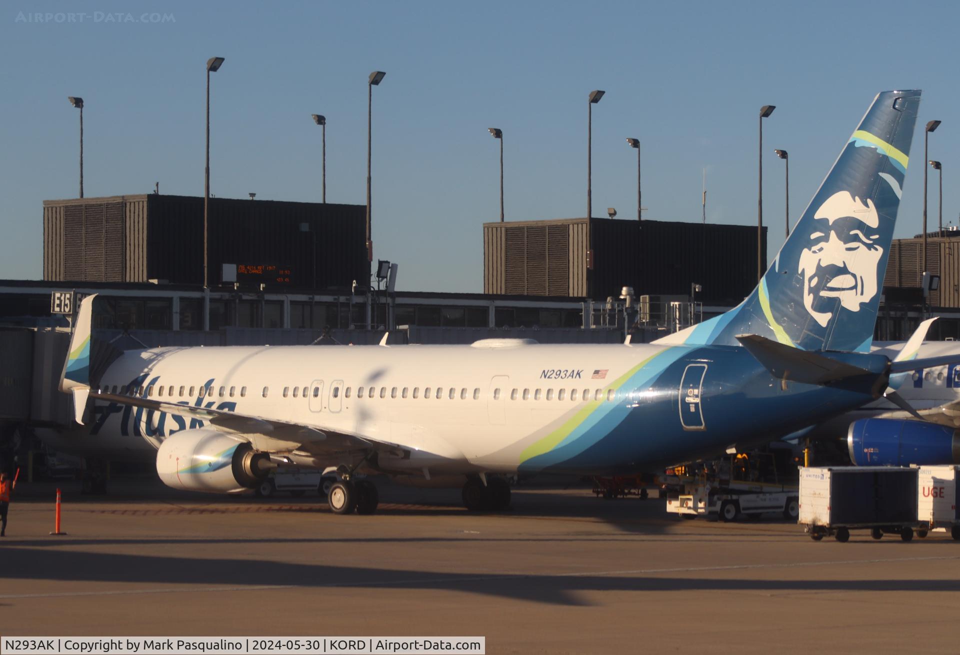 N293AK, 2018 Boeing 737-990/ER C/N 64302, Boeing 737-990/ER