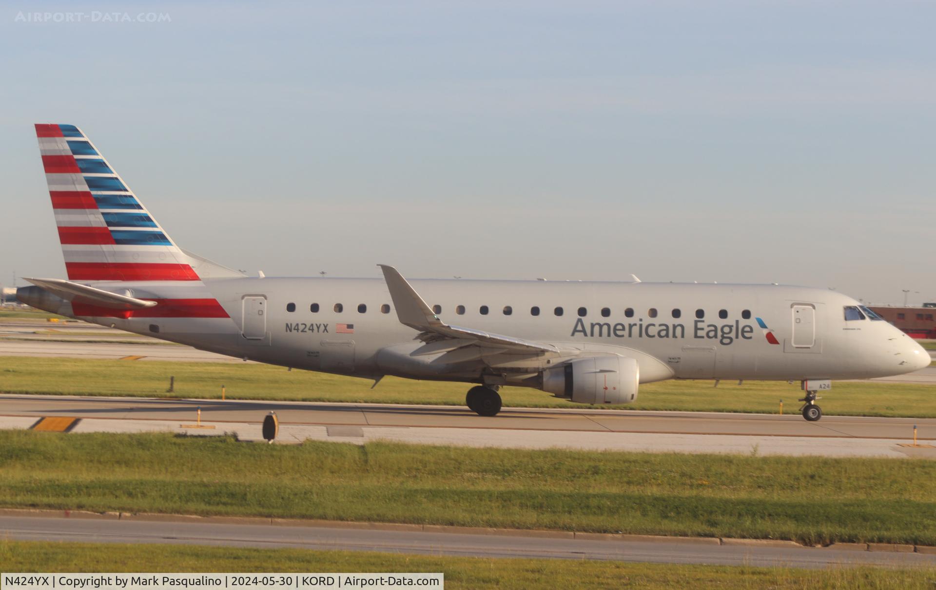 N424YX, 2014 Embraer 175LR (ERJ-170-200LR) C/N 17000393, ERJ-170-200LR
