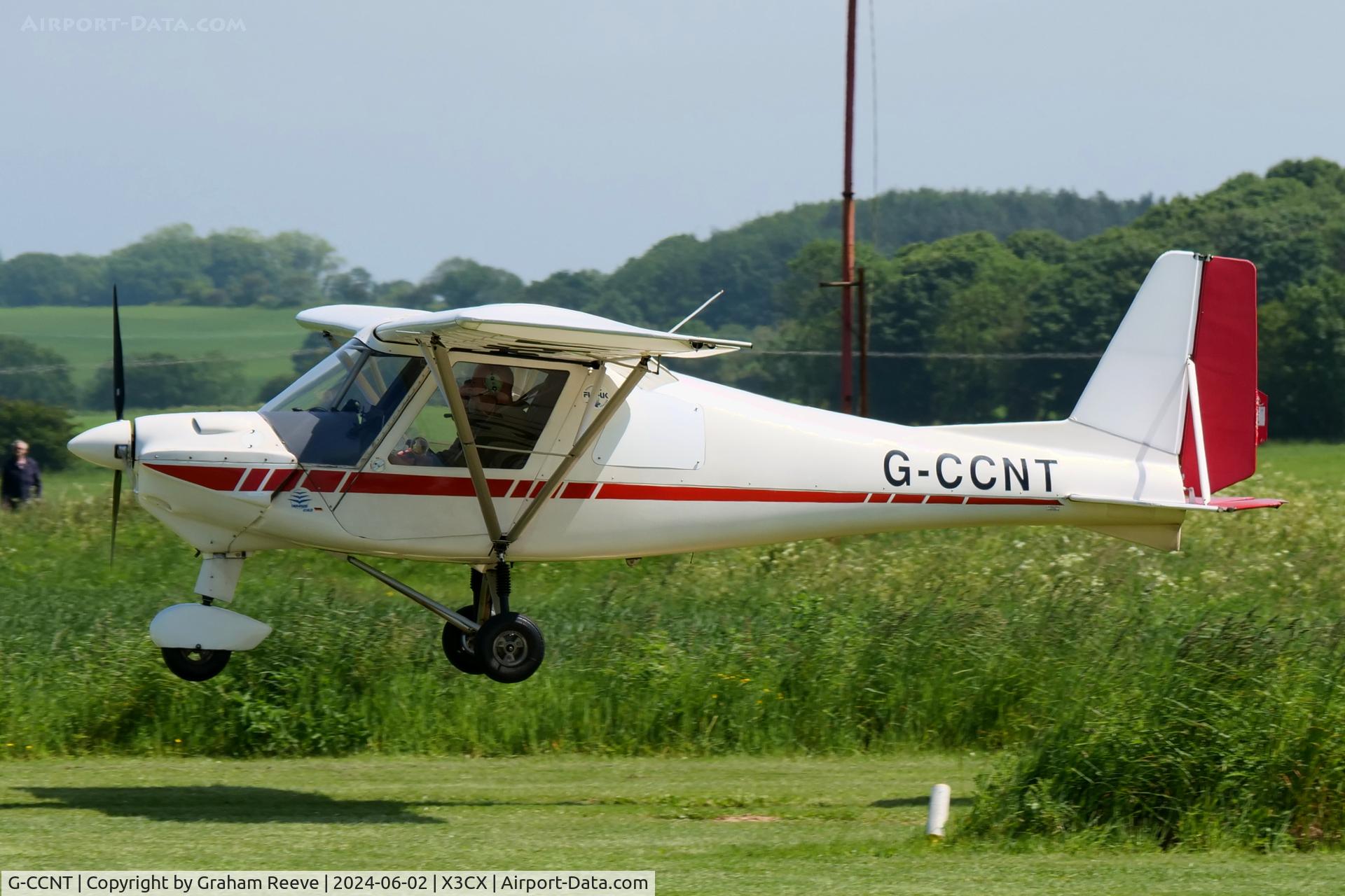 G-CCNT, 2003 Comco Ikarus C42 FB80 C/N 0311-6585, Landing at Northrepps.