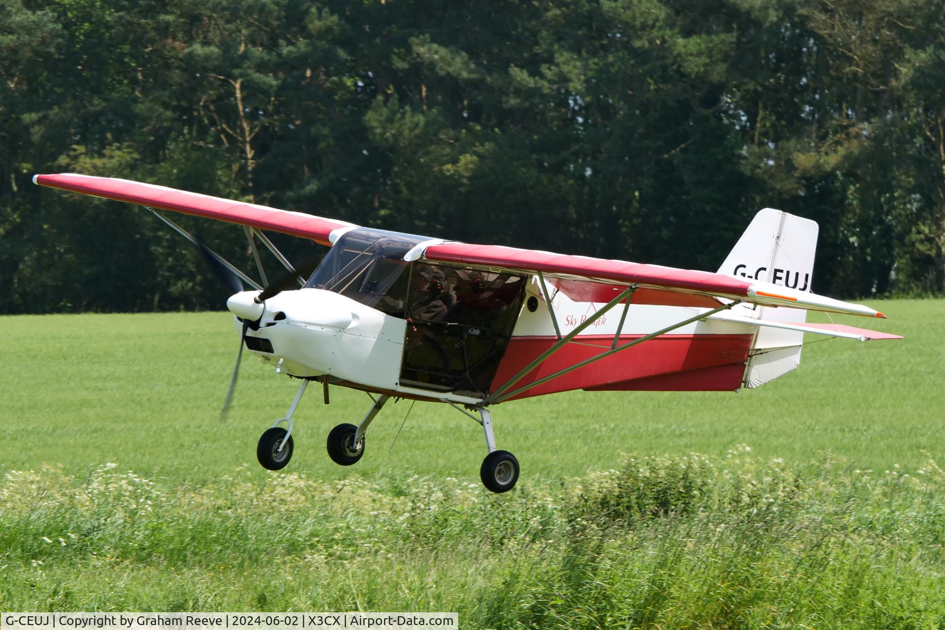 G-CEUJ, 2007 Skyranger Swift 912S(1) C/N BMAA/HB/548, Landing at Northrepps.