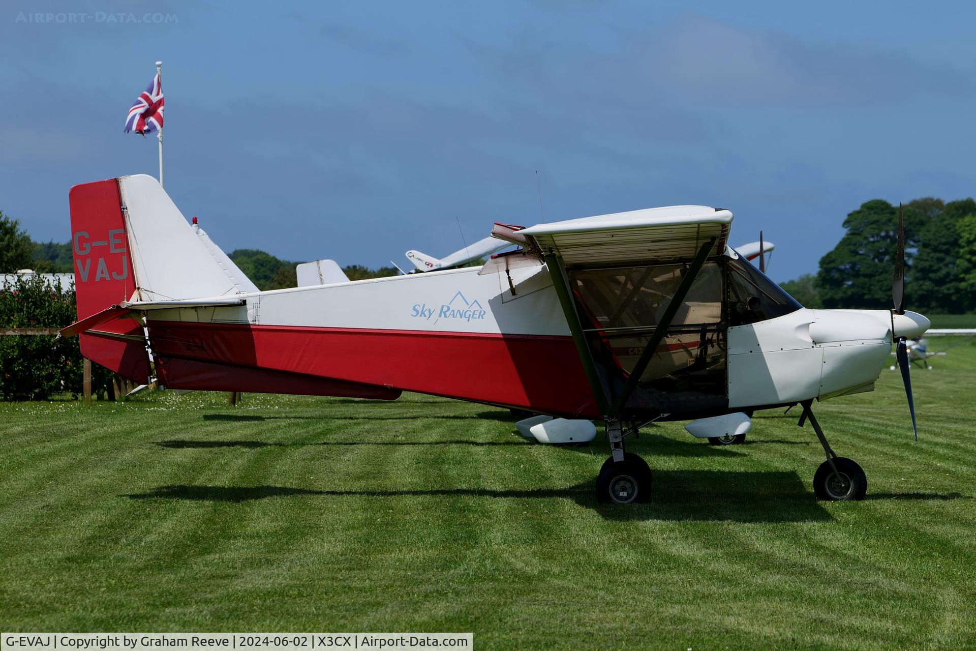 G-EVAJ, 2007 Skyranger Swift 912S(1) C/N BMAA/HB/526, Parked at Northrepps.