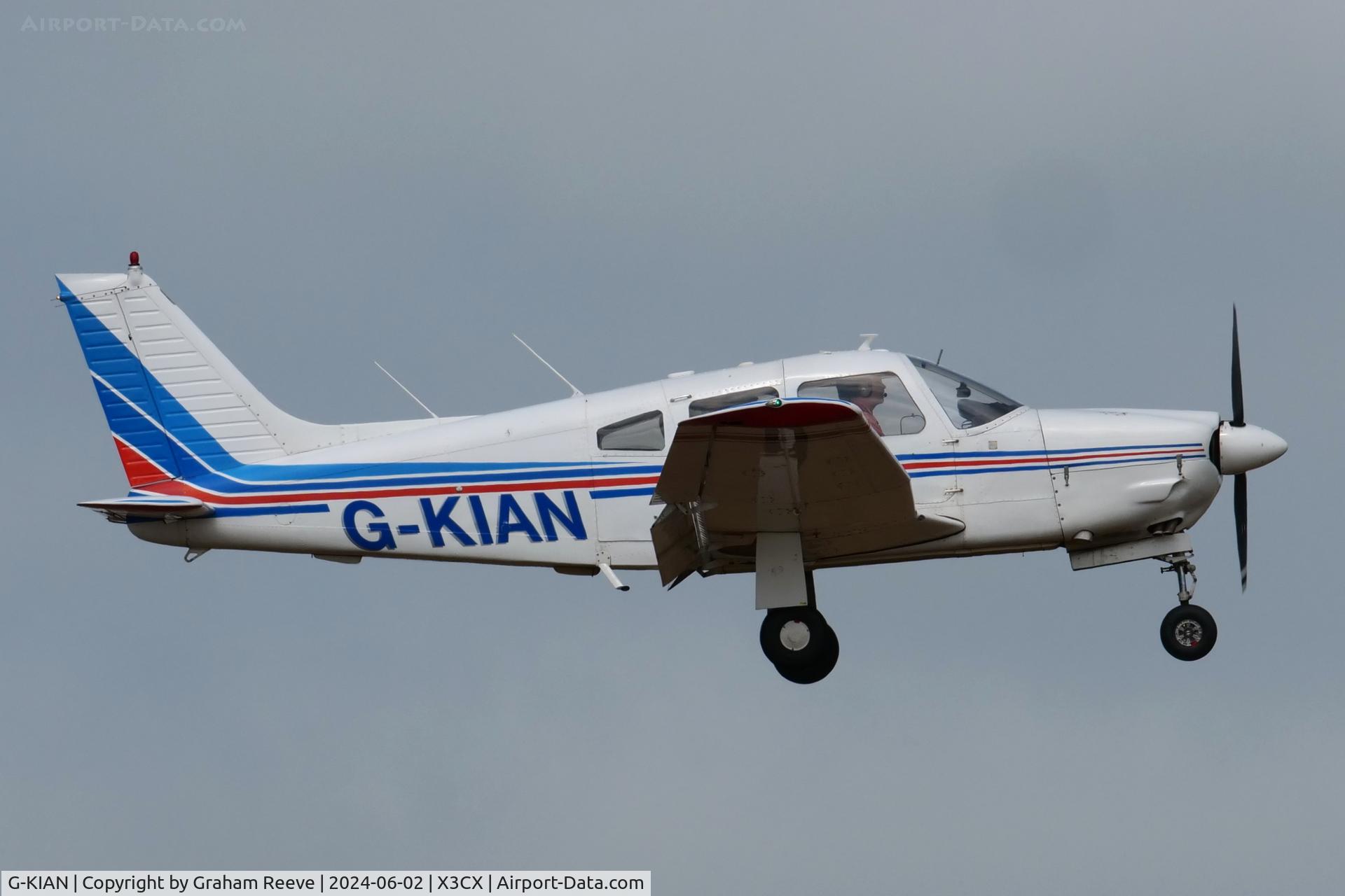 G-KIAN, 1978 Piper PA-28R-201 Cherokee Arrow III C/N 28R-7837022, Landing at Northrepps.