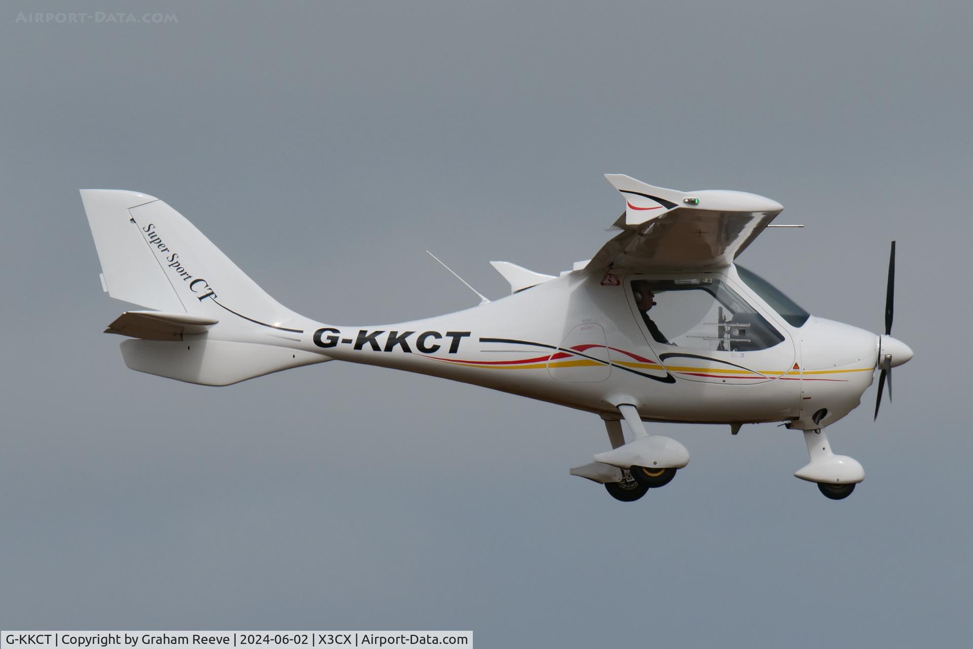 G-KKCT, 2019 Flight Design CTSL C/N E-18-10-55, Landing at Northrepps.