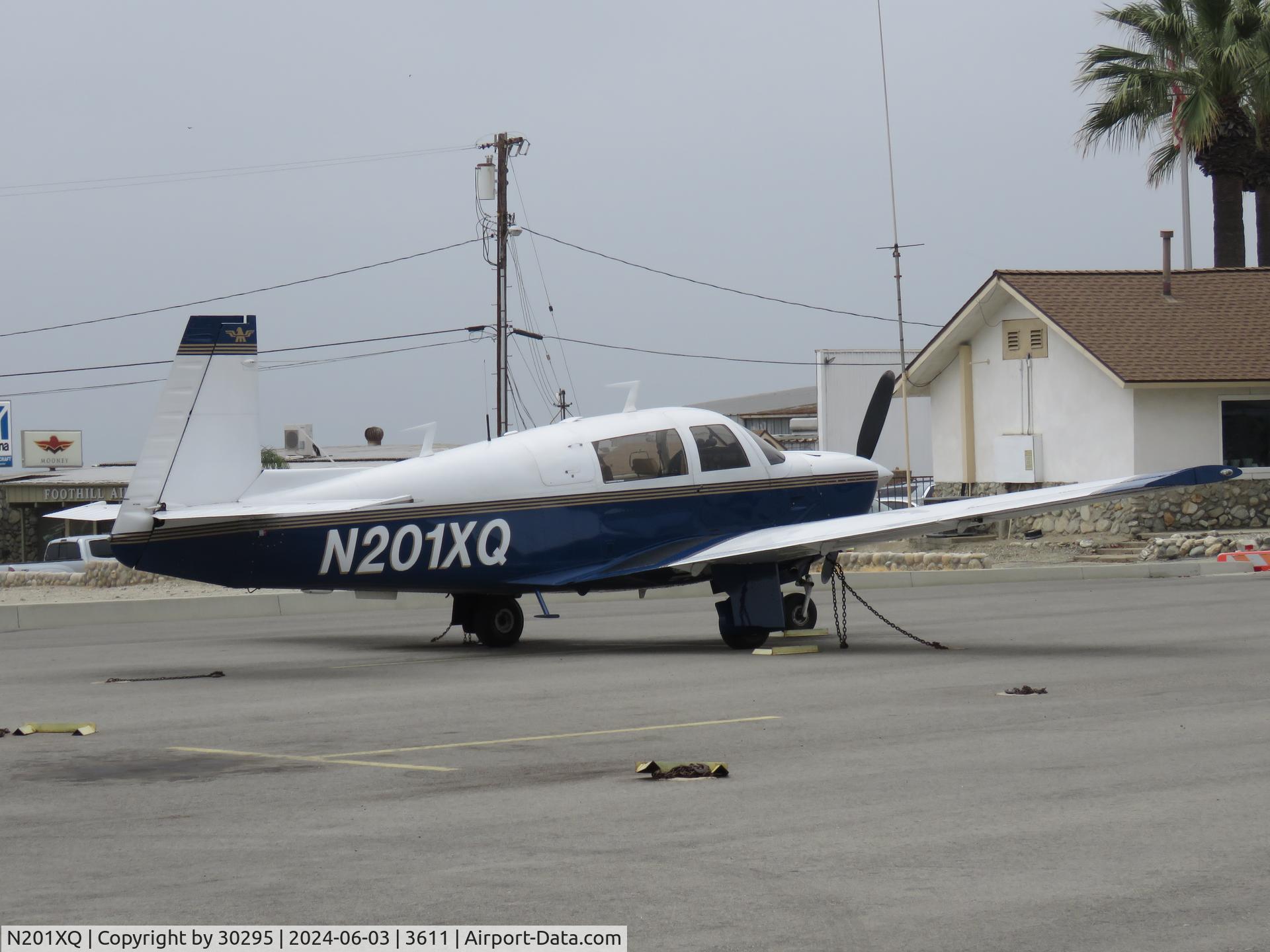 N201XQ, 1978 Mooney M20J 201 C/N 24-0501, Parked