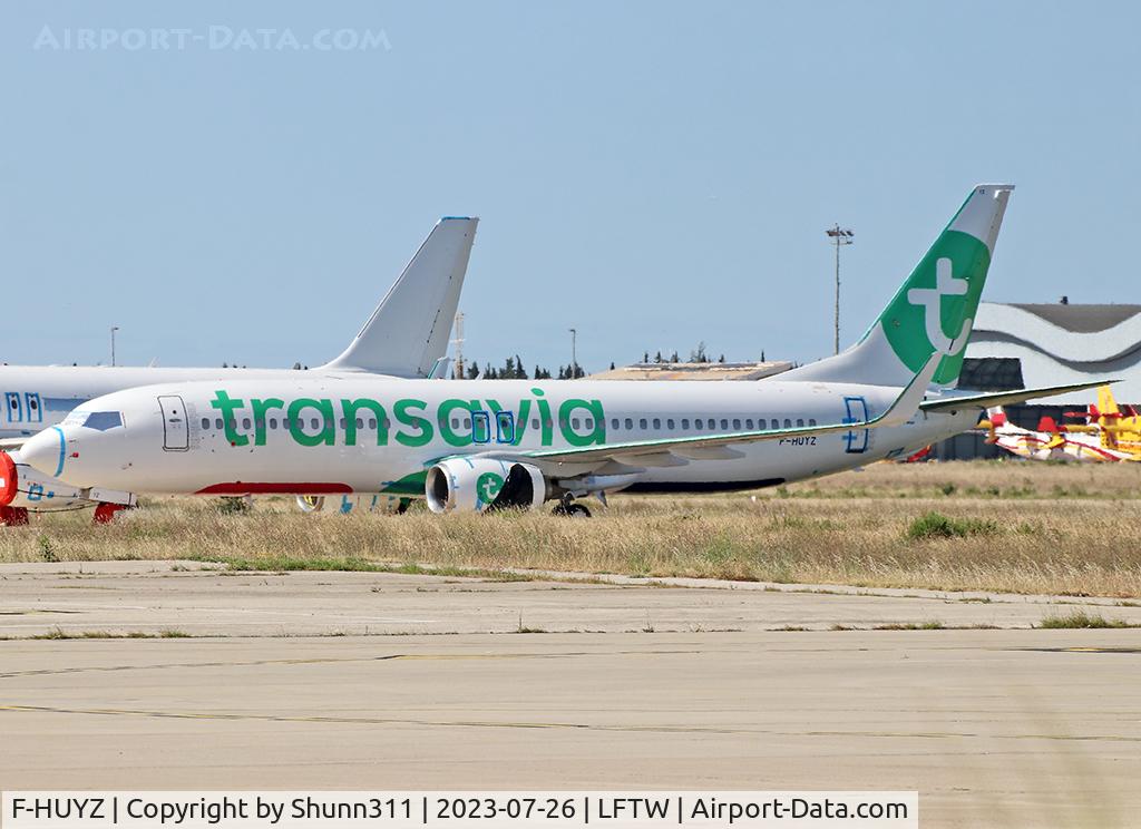 F-HUYZ, 2015 Boeing 737-8GP C/N 39862, Stored before delivery...