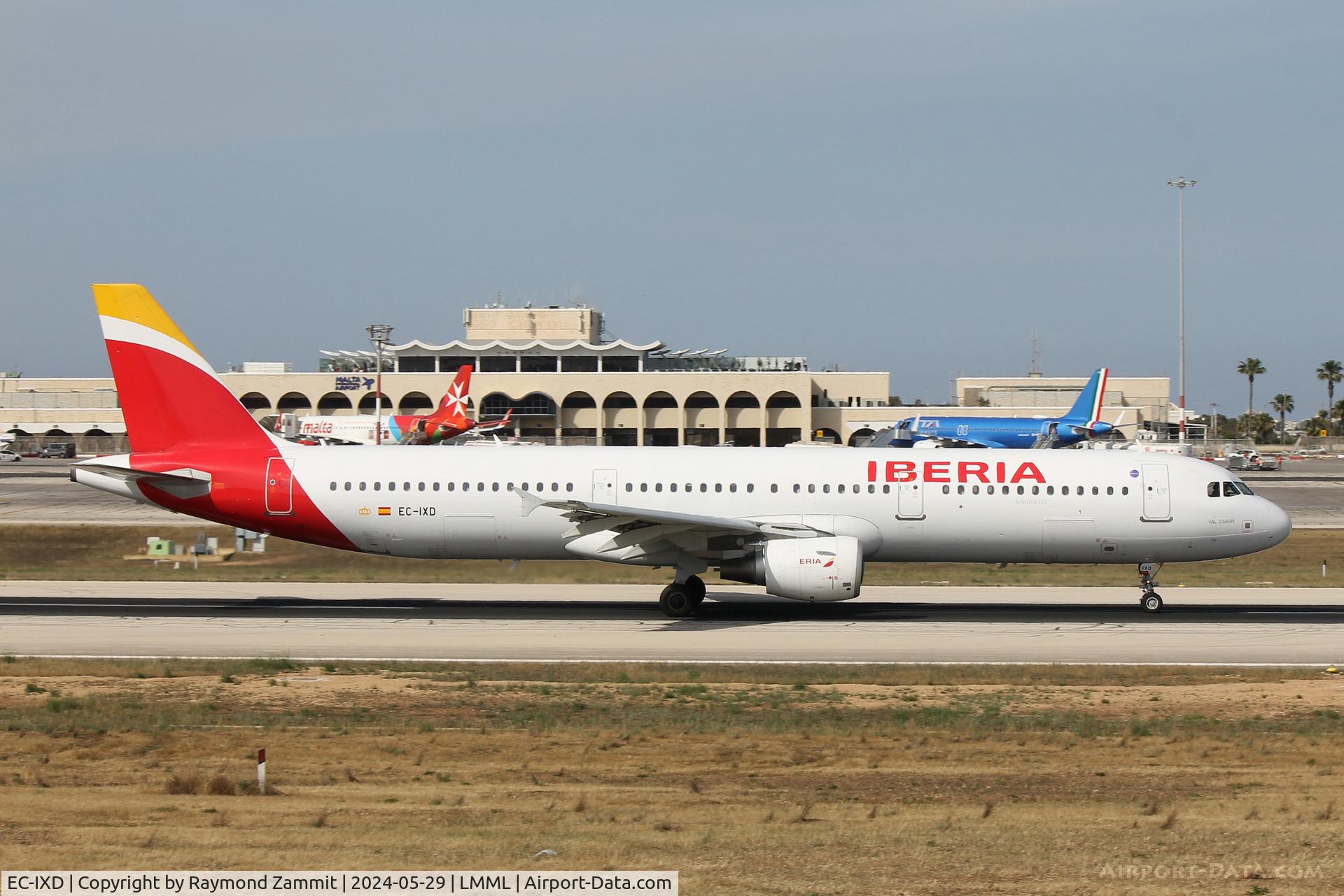EC-IXD, 2004 Airbus A321-211 C/N 2220, A321 EC-IXD Iberia