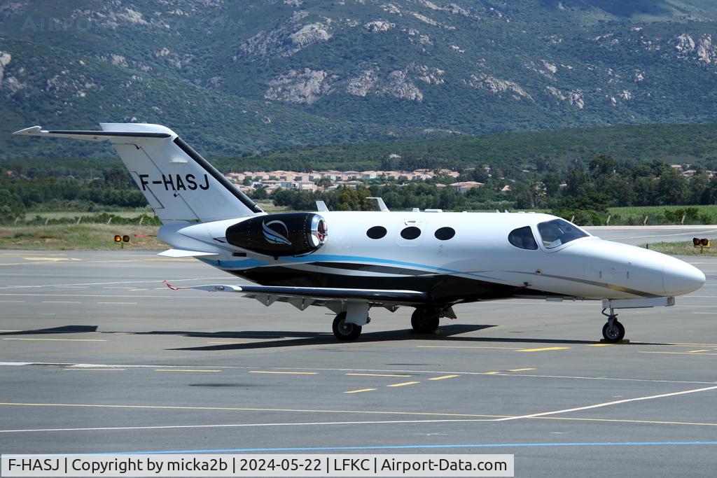 F-HASJ, 2007 Cessna 510 Citation Mustang Citation Mustang C/N 510-0072, Parked