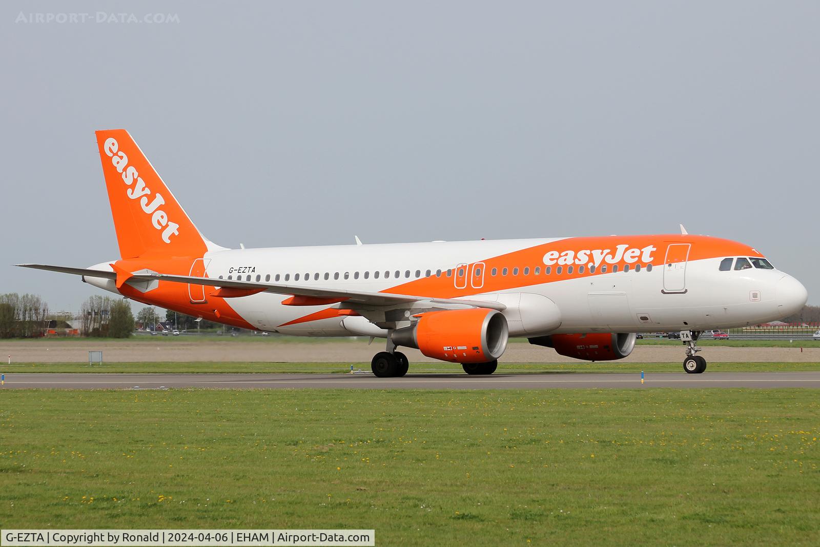 G-EZTA, 2009 Airbus A320-214 C/N 3805, at eham