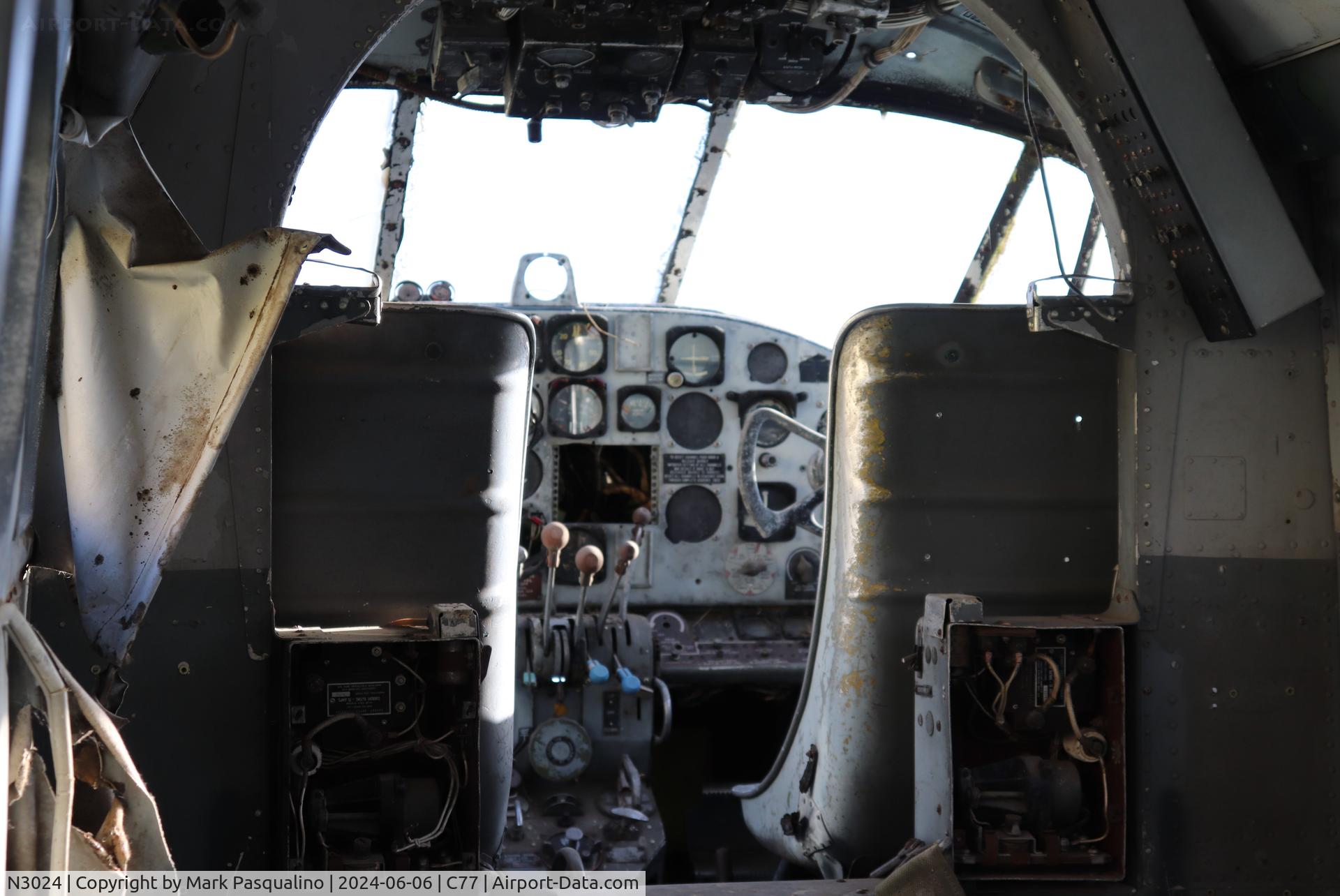 N3024, Beech UC-45J Expeditor C/N 67234, Beech UC-45J