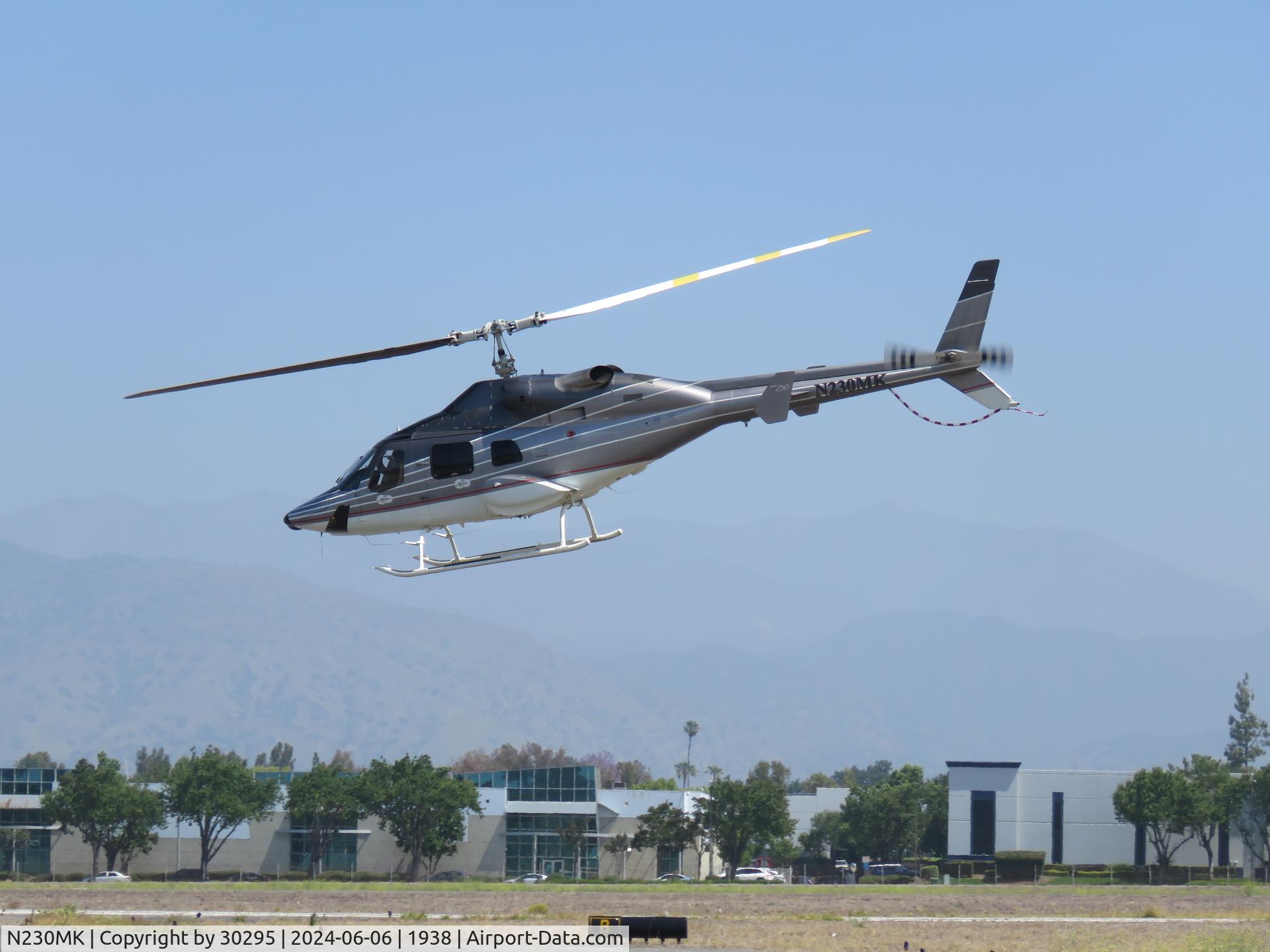N230MK, 1995 Bell 230 C/N 23035, Westbound