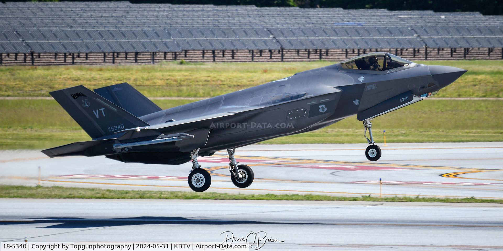18-5340, 2019 Lockheed Martin F-35A Lightning II C/N AF-231, DEMO26 lifting off the runway