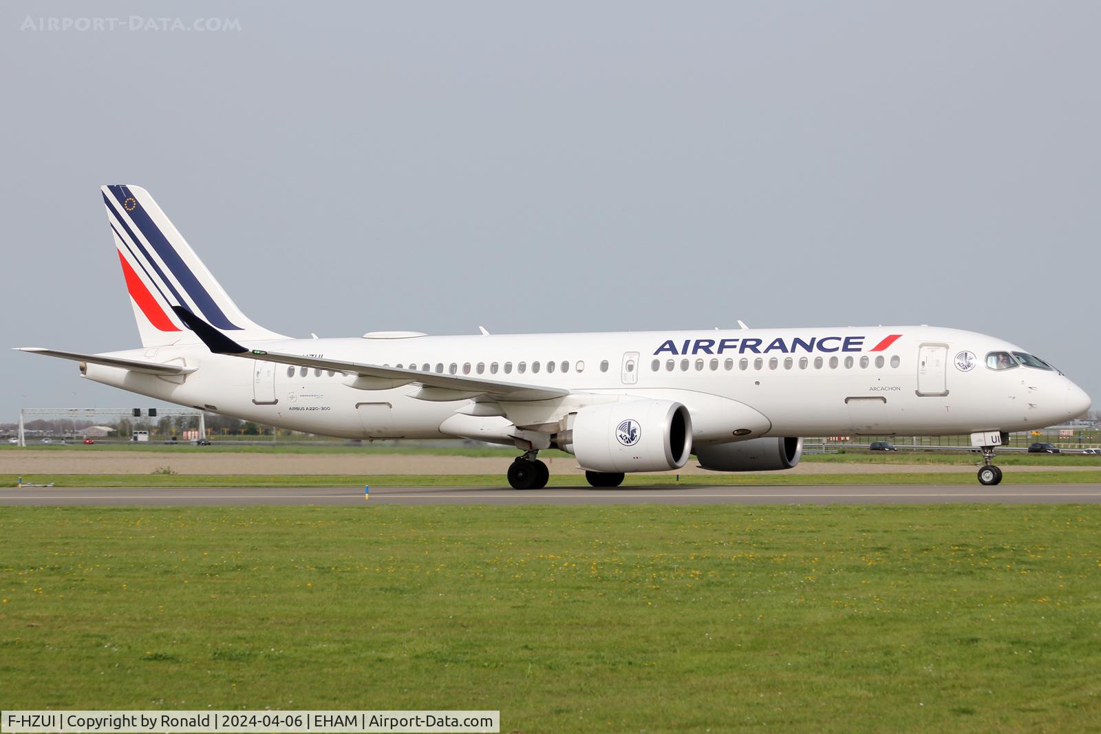 F-HZUI, 2022 Airbus A220-300 C/N 55159, at eham