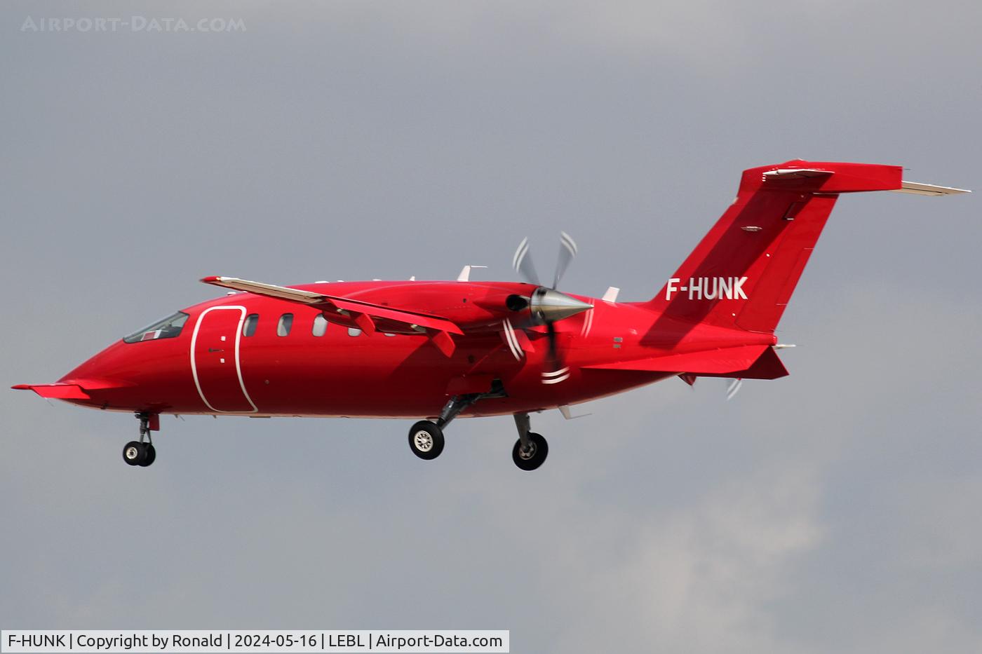 F-HUNK, 2008 Piaggio P-180 Avanti II C/N 1178, at bcn
