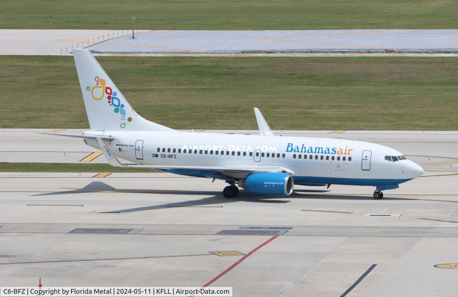C6-BFZ, 2004 Boeing 737-752 C/N 30038, BHS 737 zx NAS /MYNN-FLL