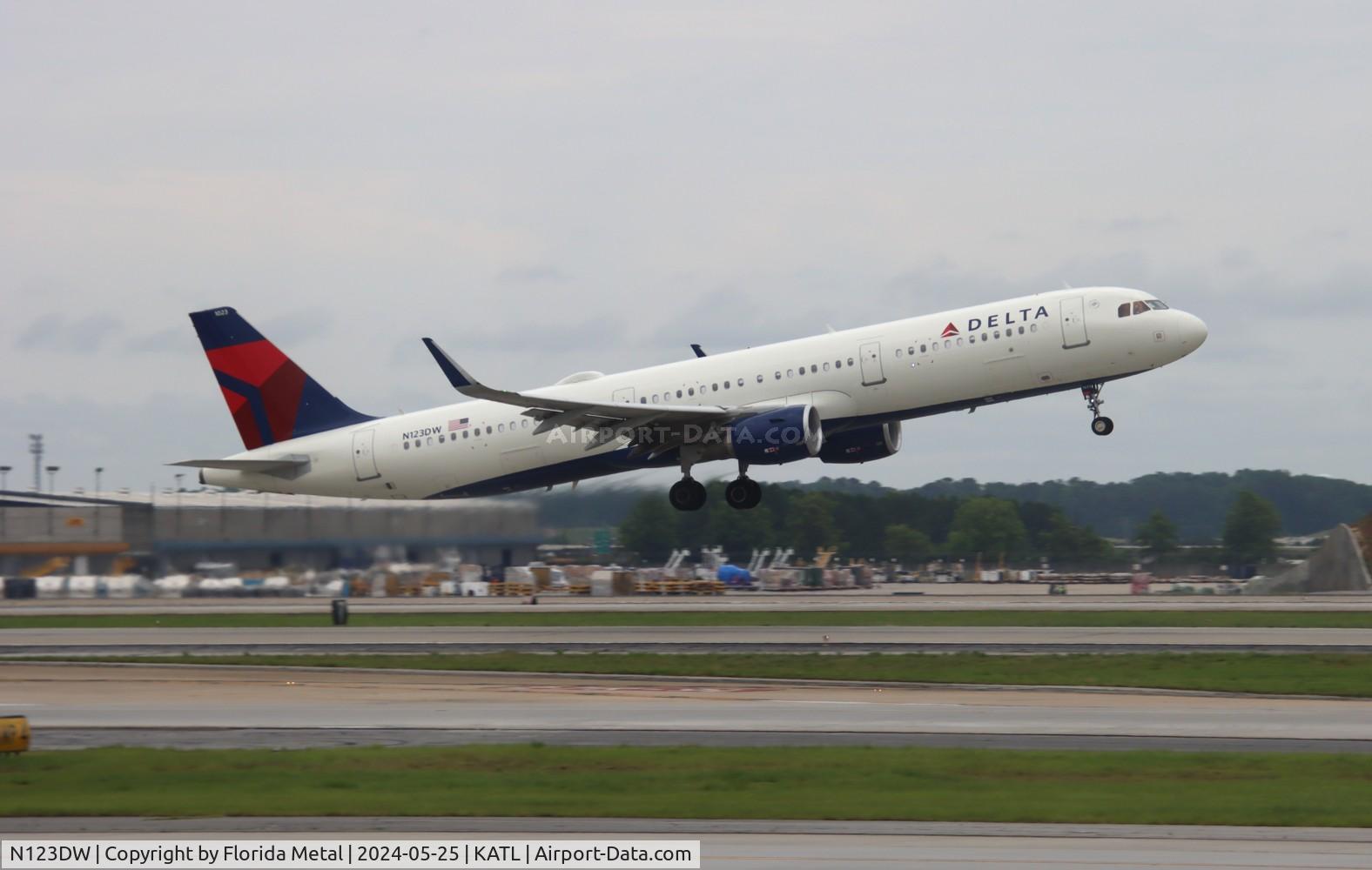 N123DW, 2021 Airbus A321-211 C/N 10234, DAL A321 zx ATL-MCO