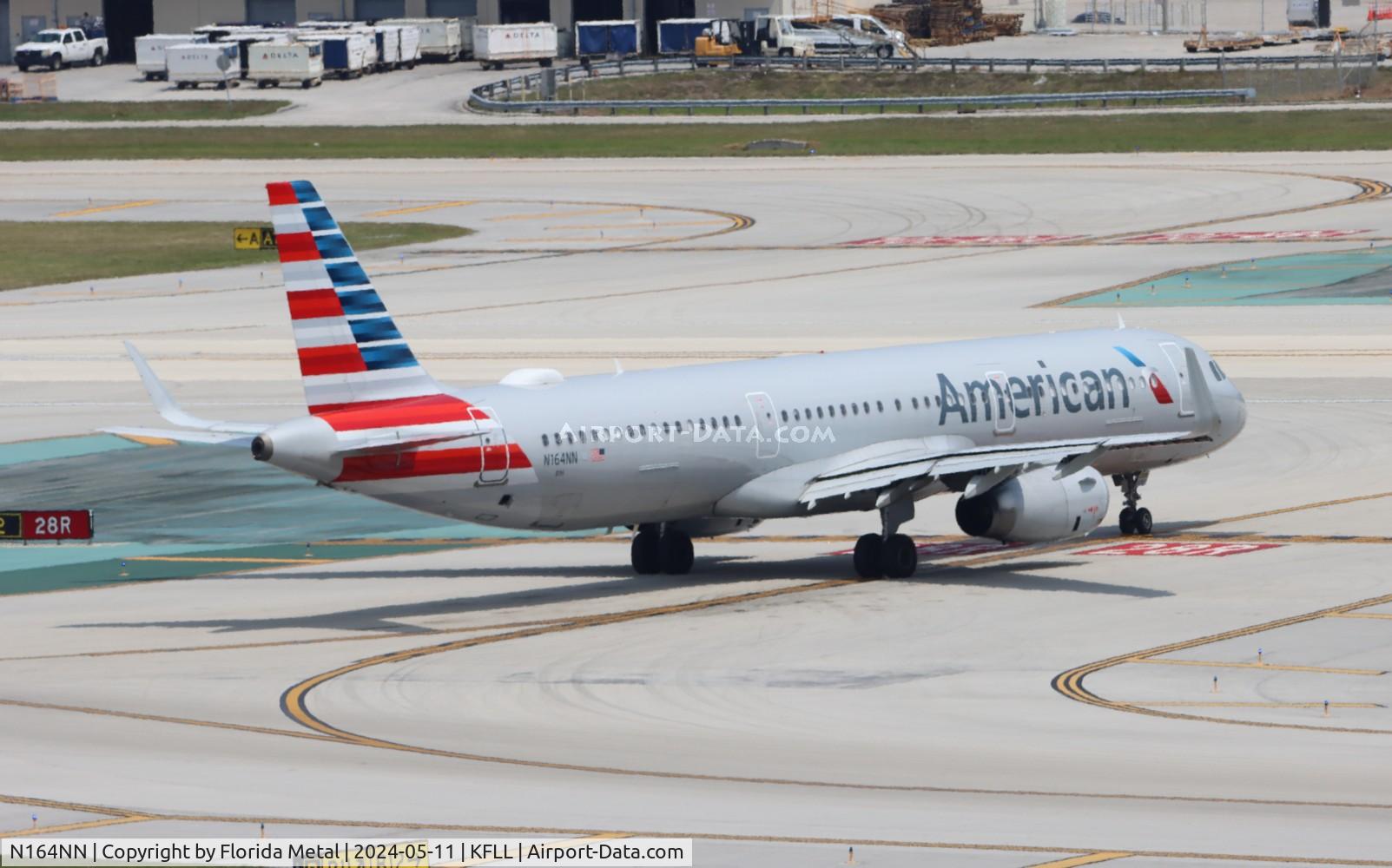 N164NN, 2016 Airbus A321-231 C/N 6909, AAL A321 zx FLL-DFW