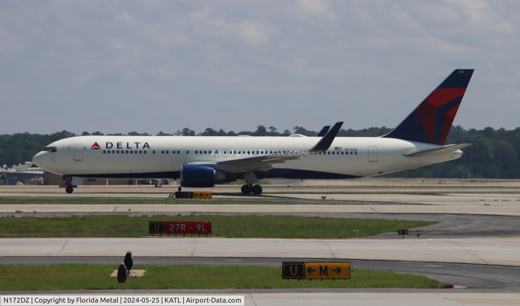 N172DZ, 1998 Boeing 767-332 C/N 29691, DAL 763 zx BOG/SKBO-ATL
