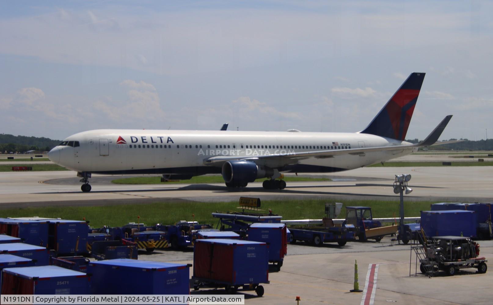 N191DN, 1997 Boeing 767-332 C/N 28448, DAL 763 zx EDI/EGPH-ATL